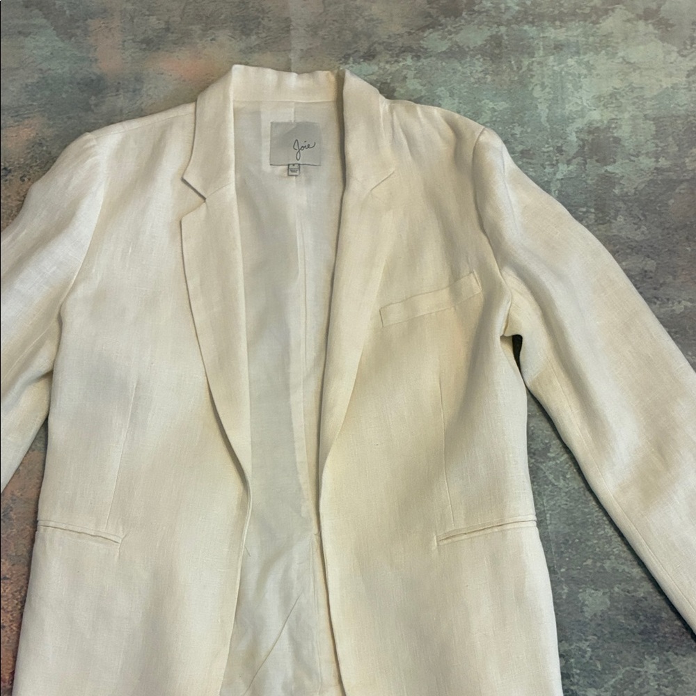 Joie woman's Cream Blazer